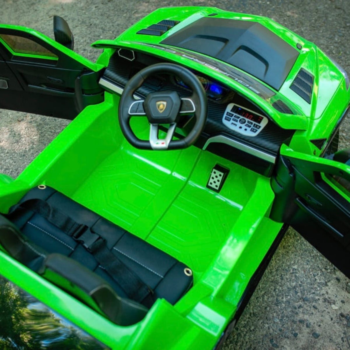 11CART Lamborghini Urus Squadra Corse 2-Seater Kids Electric Ride-On SUV