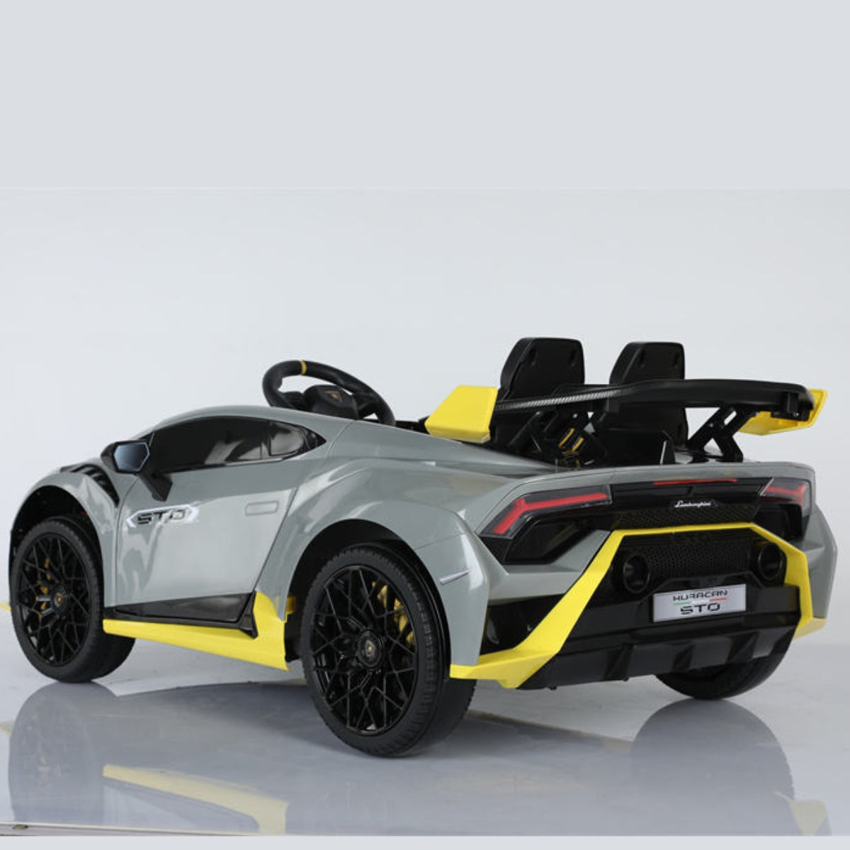 11CART Lamborghini Huracan Kids Electric Ride-On Car