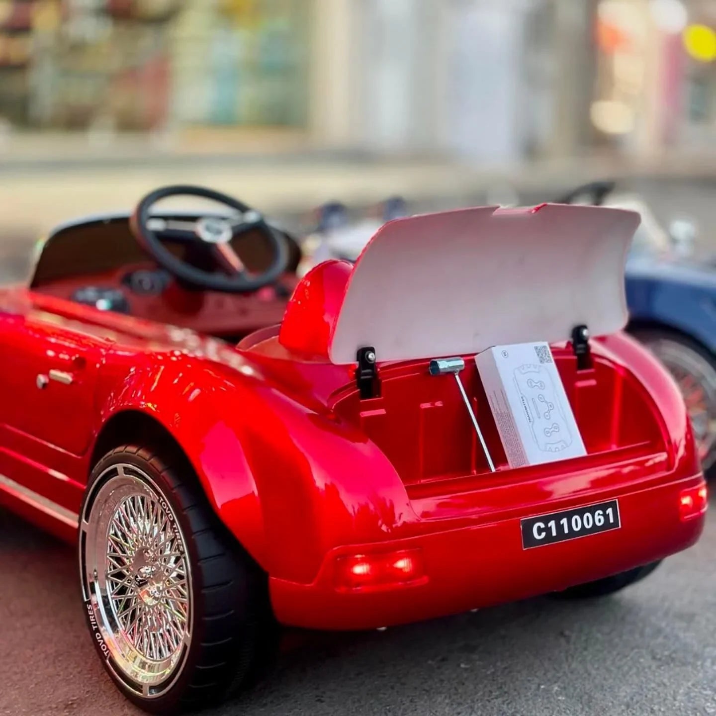 Kids Electric Vintage Mercedez Benz Ride On Sports Car