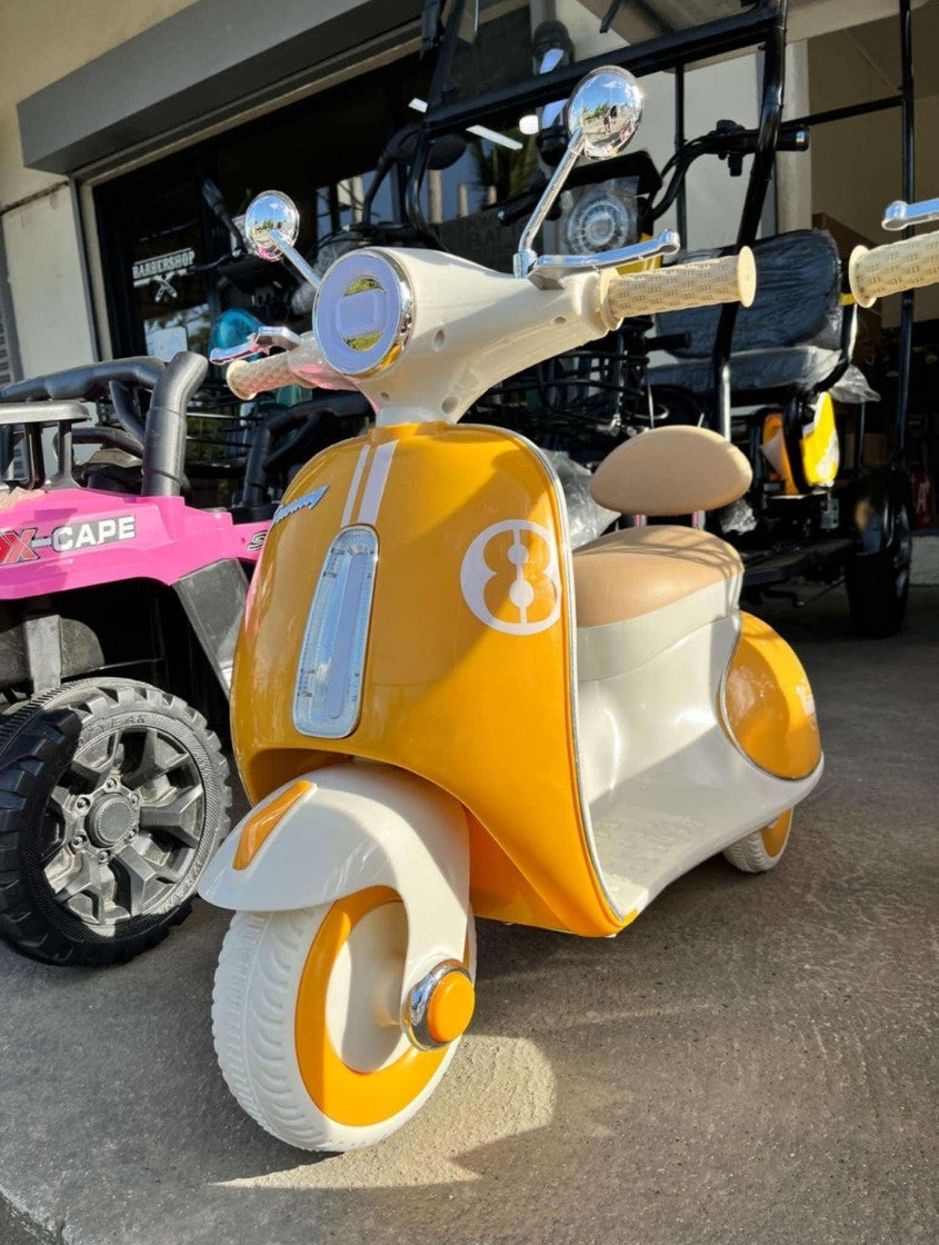 11CART Vintage Vespa Rechargeable Kids Scooty with Lights