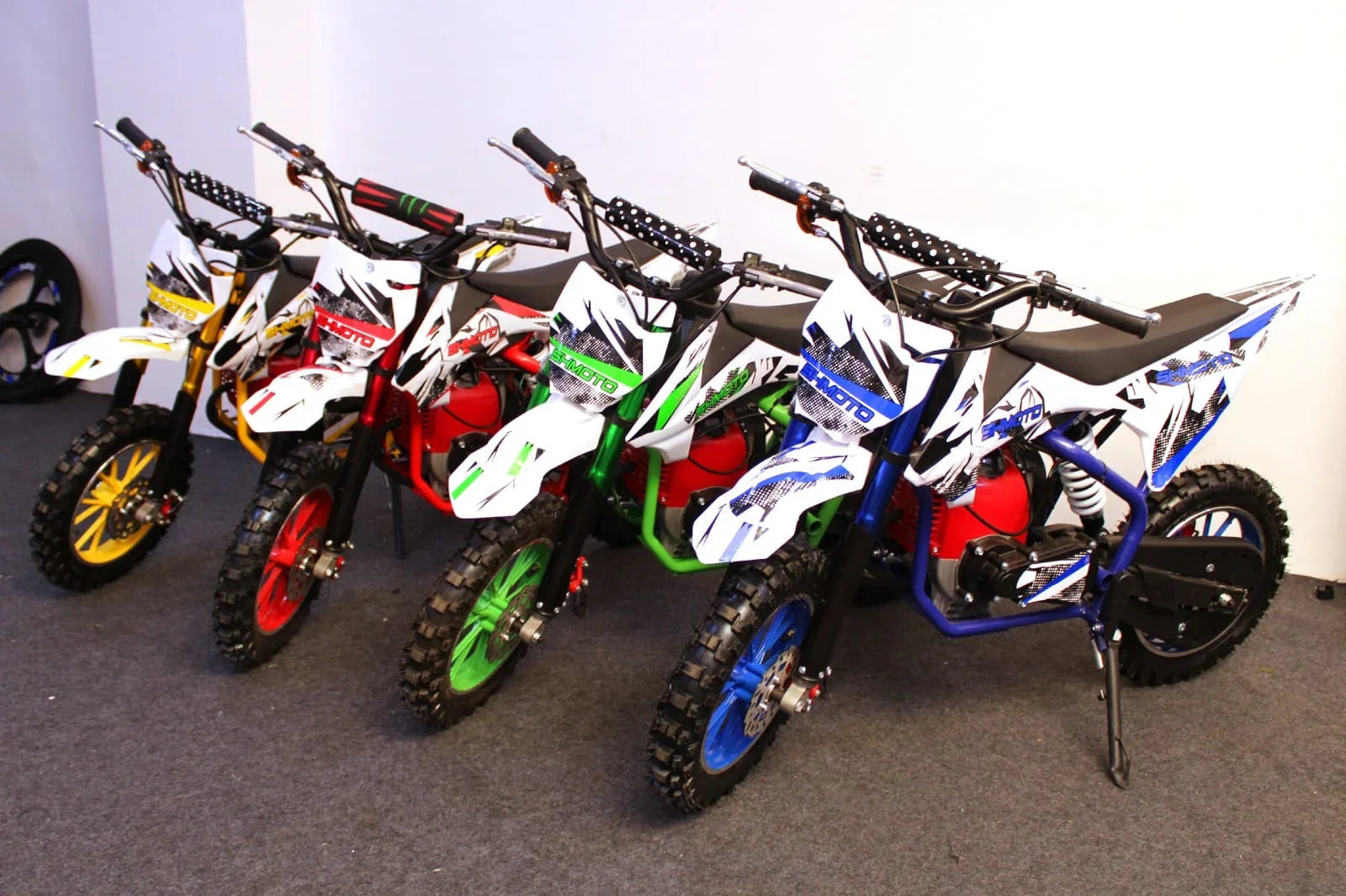50cc Mini Dirt Bike – 4-Stroke Engine, Pull Start, All Disc Brakes, Kid-Friendly Off-Road Motorbike