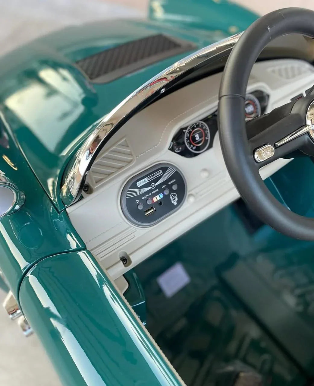 Kids Electric Vintage Mercedez Benz Ride On Sports Car