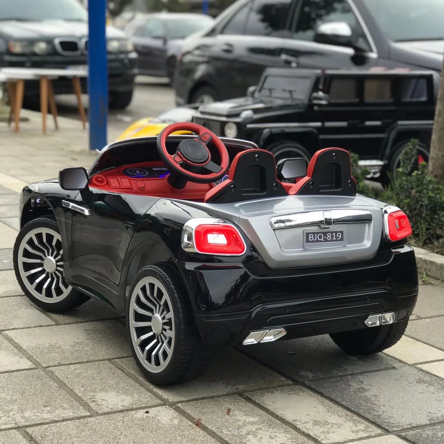 Rolls Royce Rechargeable Ride on Car for Kids & Toddlers with Remote Control - Black