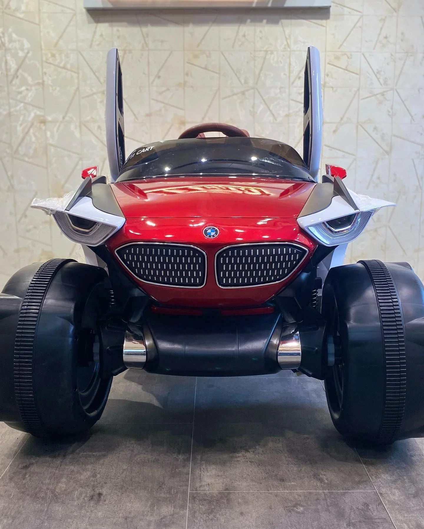 children's electric Car XJL-688 with Remote and Manual Drive | 4 Engines - 11Cart