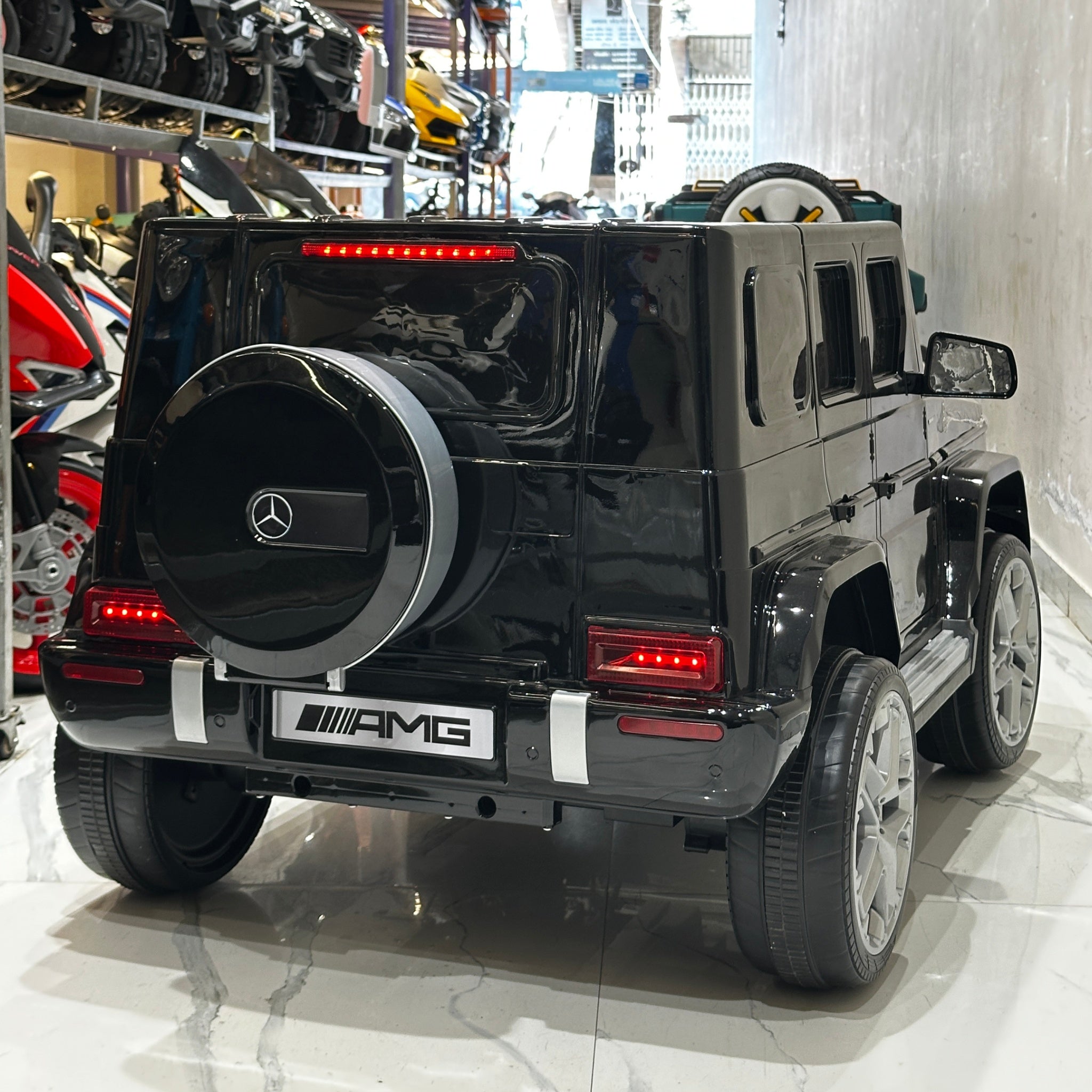 11Cart Mercedez‑G63 AMG 12 V Kids Electric Car with Remote