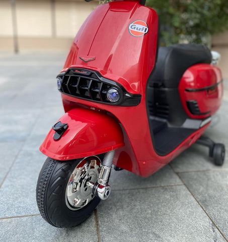 Miniature Vespa ride-on toy with battery