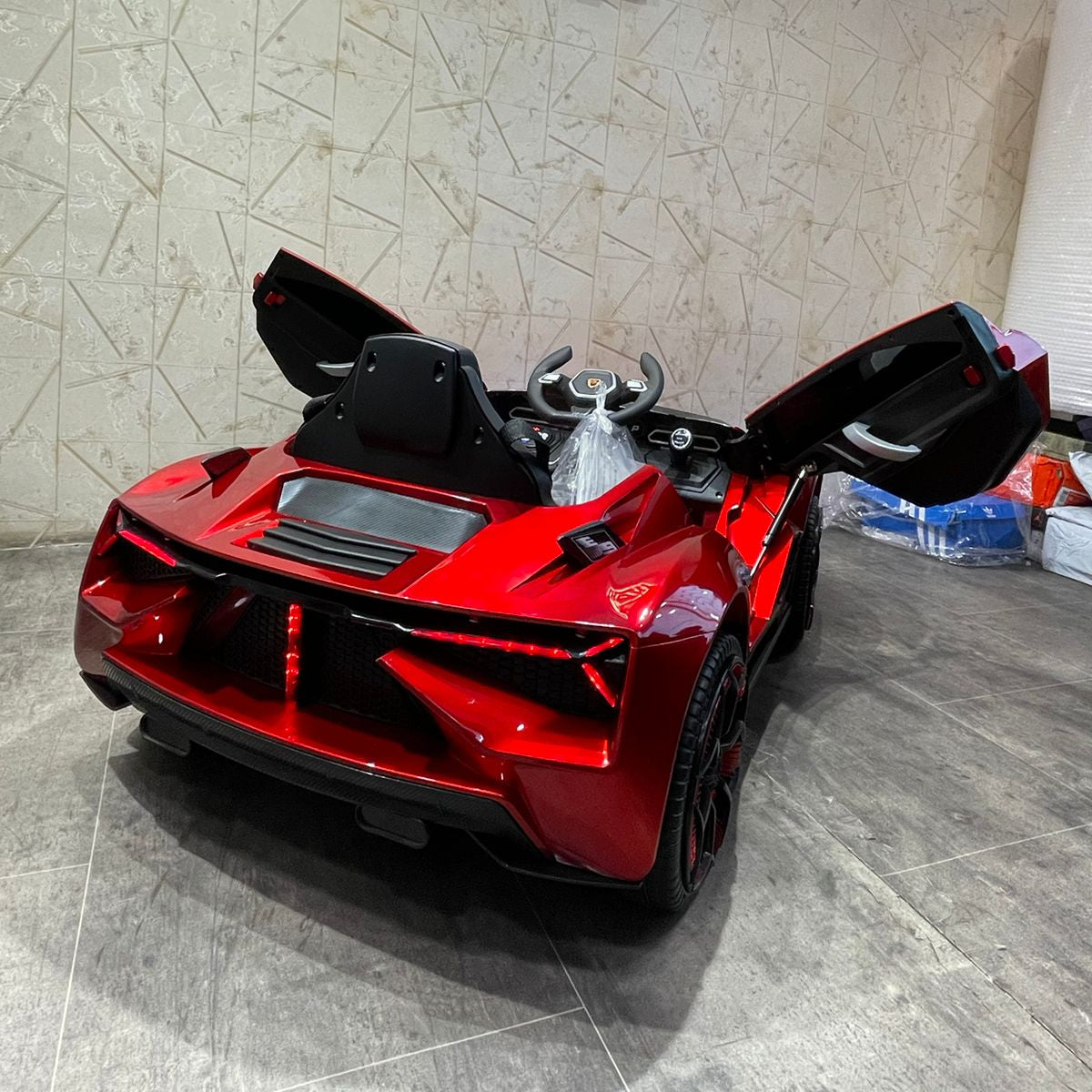 11CART Lamborghini NEL 603 Electric Ride-On Super Car for Kids