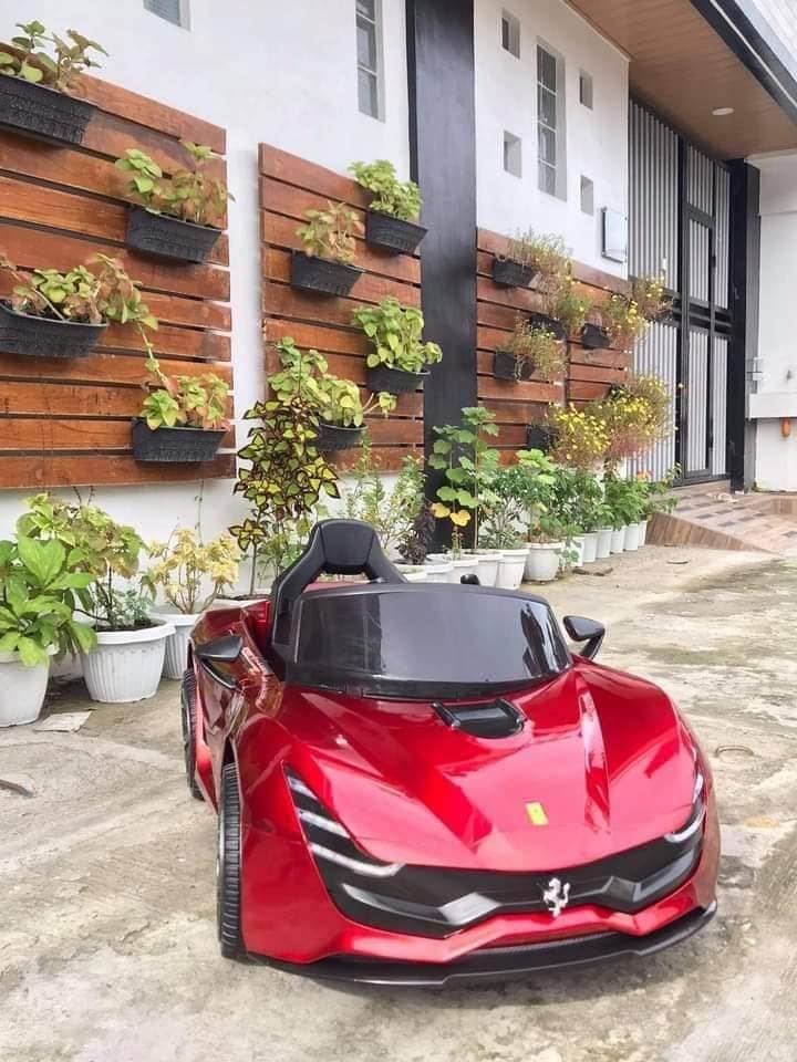 12V Ferrari Electric Supercar for Kids  with Four-channel 2.4G remote control | Openable Door - 11Cart